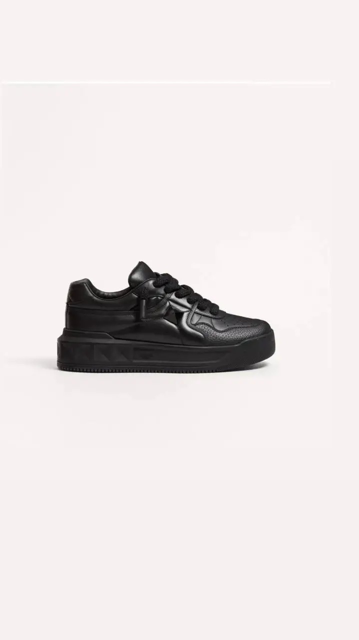 IMG_8900.webp VALENTINO GARAVANI ONE STUD XL SNEAKERS - Image 1